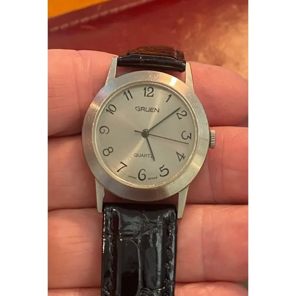 VTG Women's 32mm Brushed Metal Tone Gruen Watch